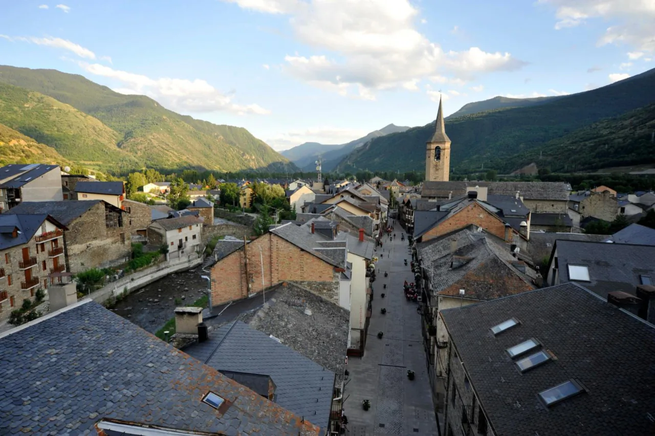 Esterri vu d'en haut