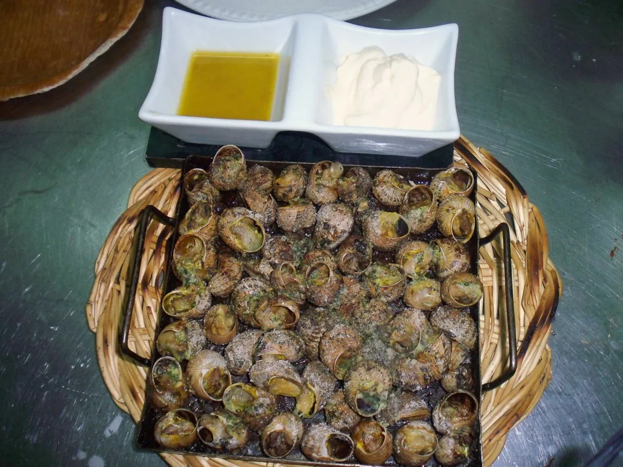 Escargots à l'aïoli